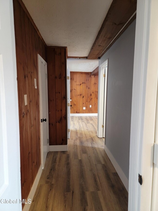 Building Photo - 827 US-9