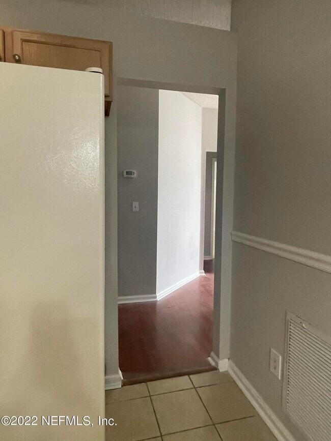 Building Photo - 3348 Volley Dr