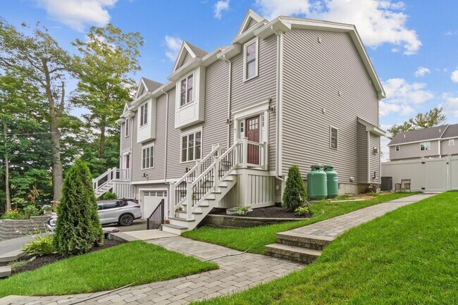 Building Photo - 26 Atwood Ave