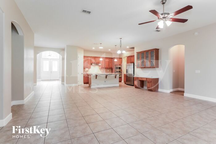 Building Photo - 1656 Fairway Ridge Dr