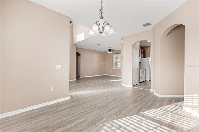 Building Photo - 3817 Blue Dasher Dr