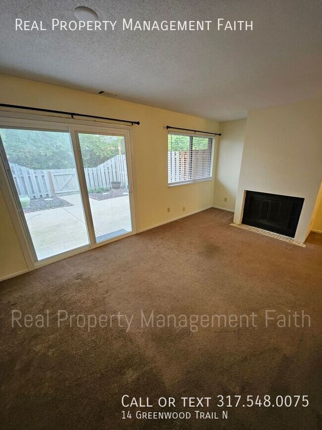 Building Photo - 14 Greenwood Trail N Dr