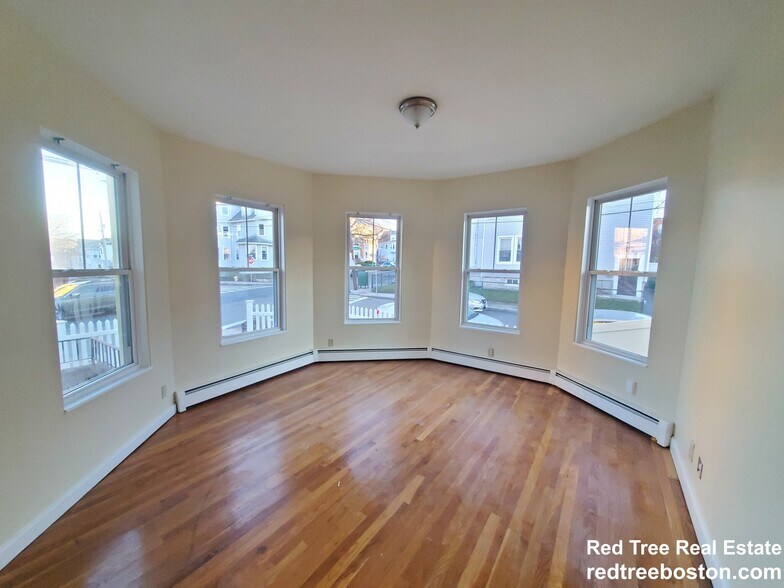 Building Photo - 71 Winchester St