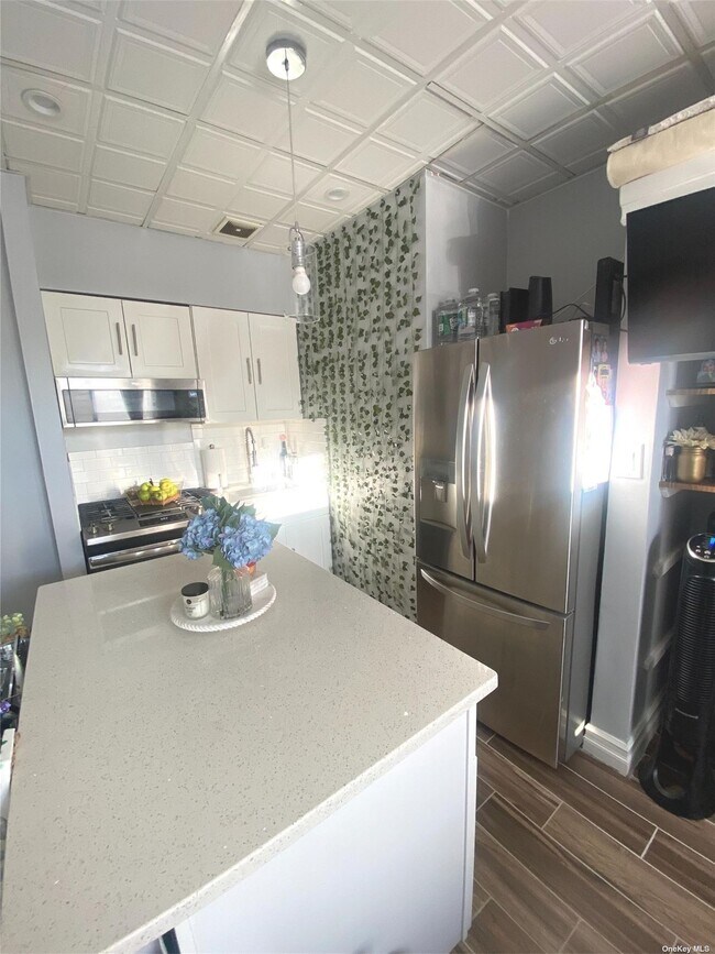 26910 Grand Central Pkwy 26910 Grand Central Pkwy Queens NY 11005