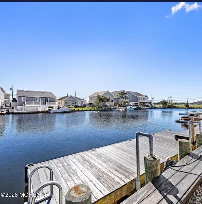Building Photo - 110 N Ensign Dr