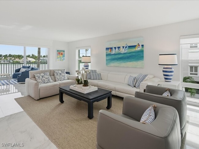 Building Photo - 2750 Gulf Shore Blvd N