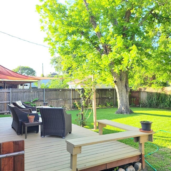 Building Photo - 1425 Munger St