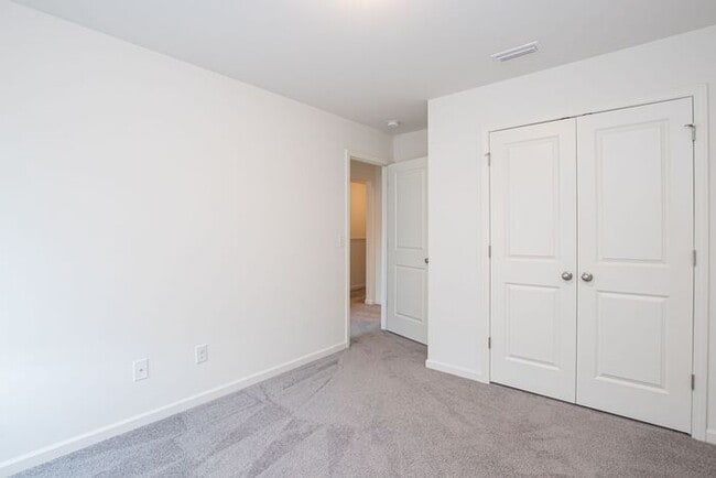 Building Photo - BEAUTIFUL 3 Bedroom Townhome Bonterra Village- Pre Leasing June Move In