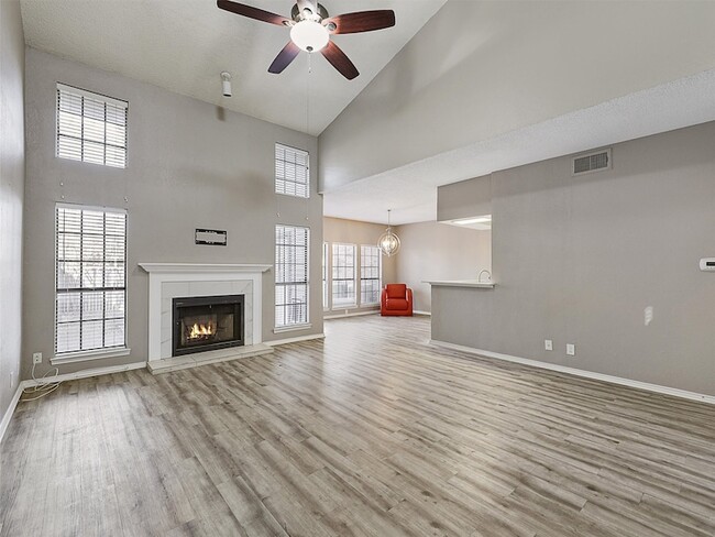 Building Photo - 3109 Devonshire Dr