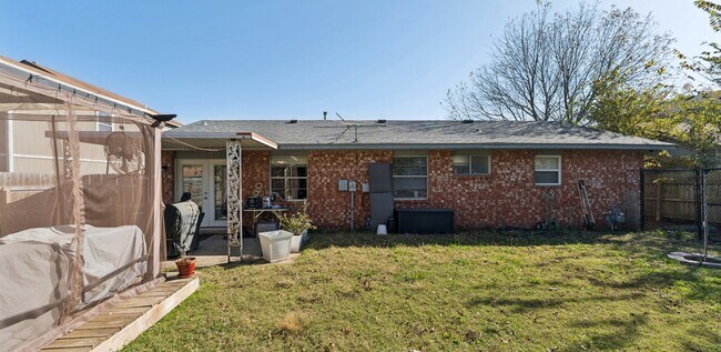 Building Photo - 330 S 164th E Pl