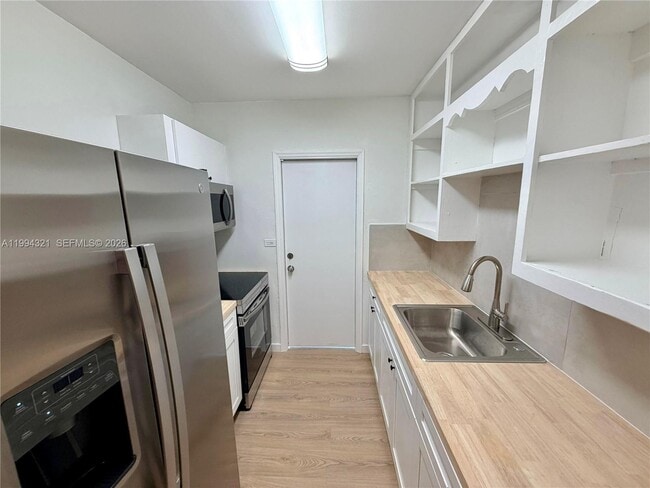 Building Photo - 255 NW 32nd St