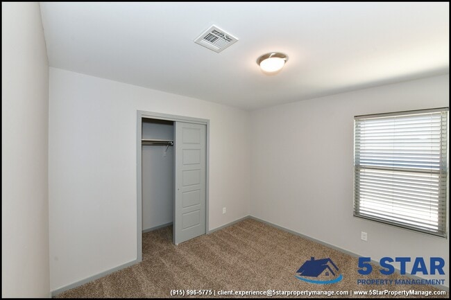 Building Photo - 13744 Flora Vista Ave