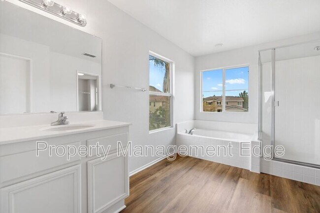 Building Photo - 32042 Freesia Ct