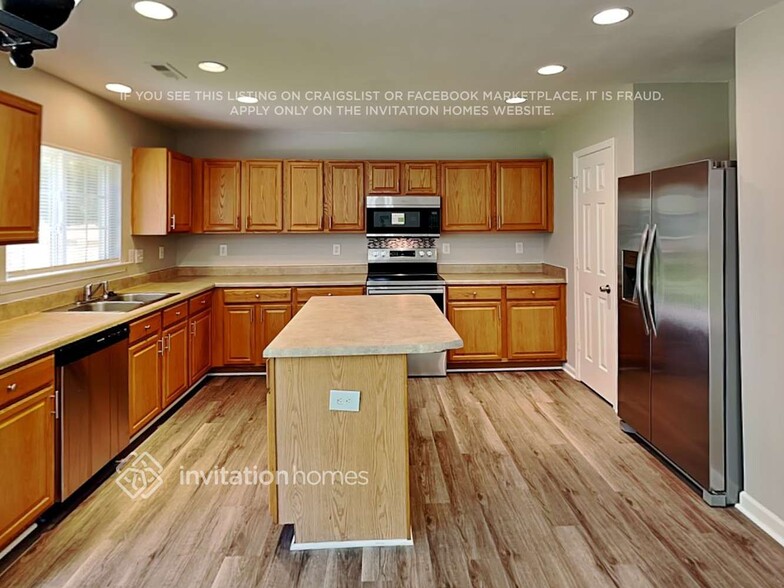 Building Photo - 4336 Stone Mountain Dr
