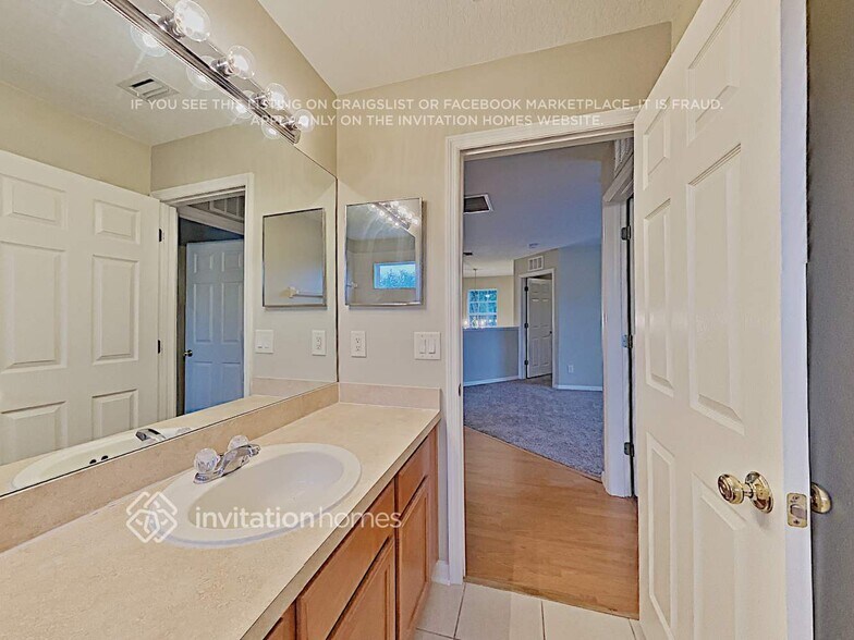 Building Photo - 9551 Baton Rouge Ln