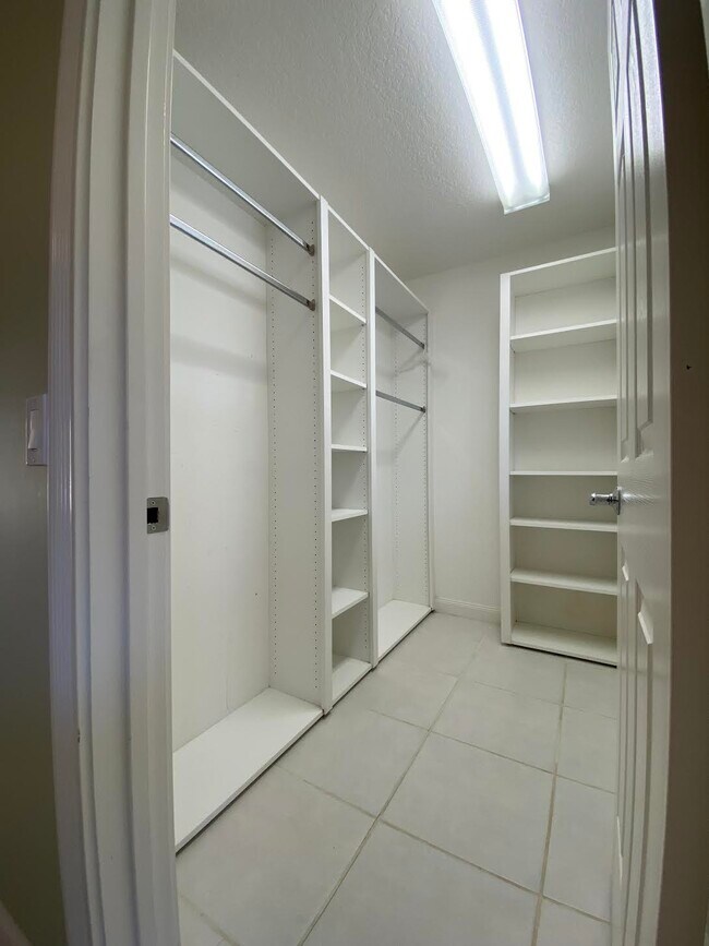 Building Photo - 7803 Bergamo Ave