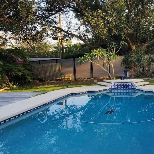 Building Photo - 917 Fairlington Dr
