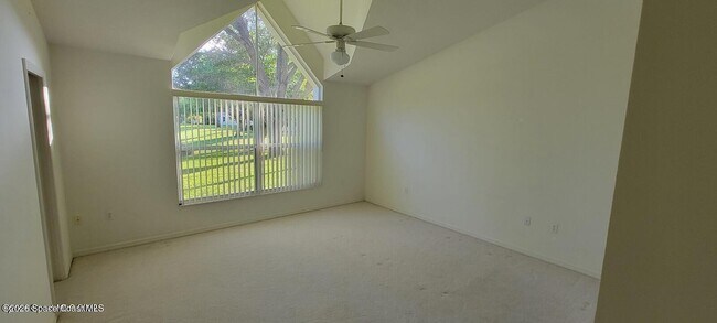 Building Photo - 729 Kenwood Cir