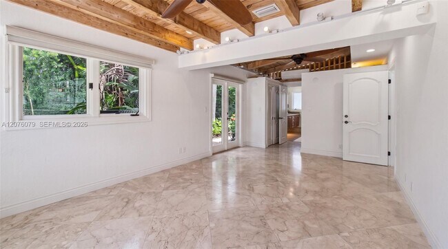 Building Photo - 2613 Tortugas Ln