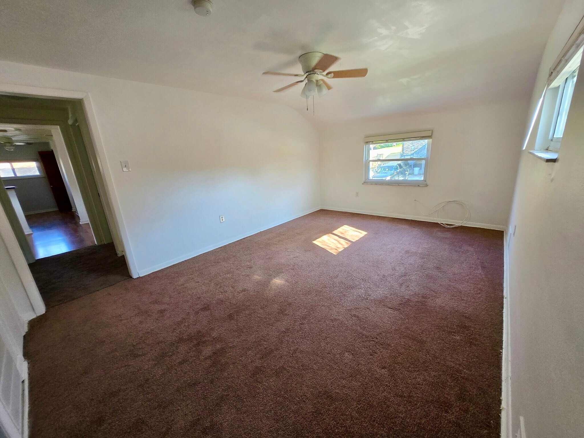 Living Room - 2612 Louisiana Ave