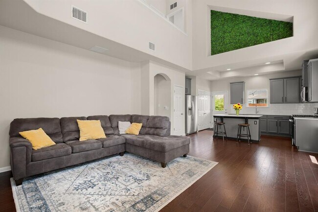 Building Photo - 6406 Owl Creek Ln