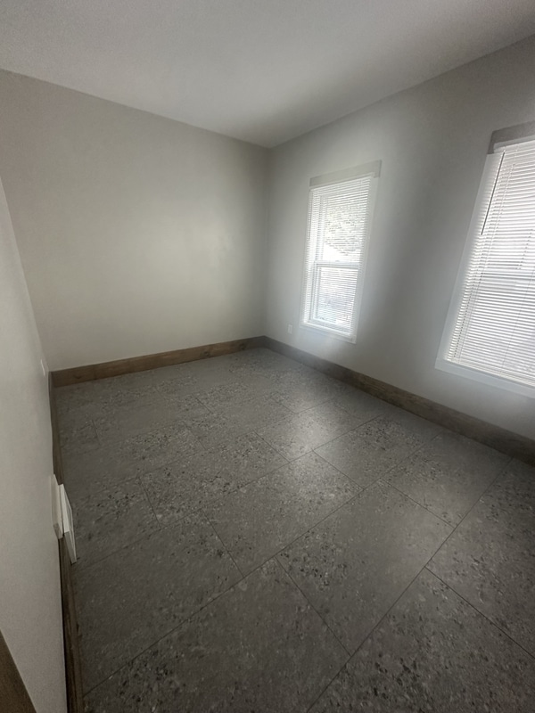 Building Photo - 3244 W 92nd St