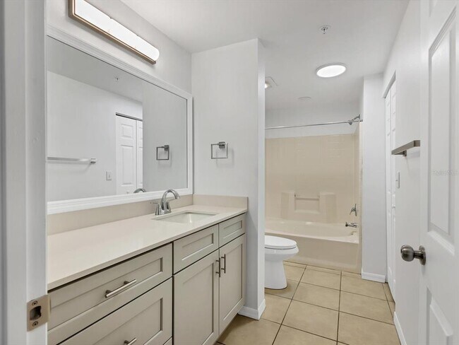 Building Photo - 5551 Bentgrass Dr