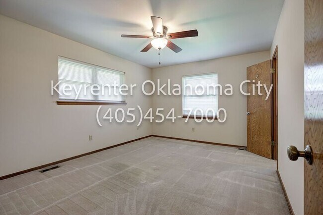 Building Photo - 3632 Sunvalley Dr