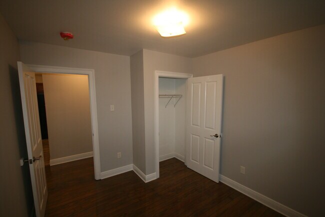 Building Photo - 718 16th St