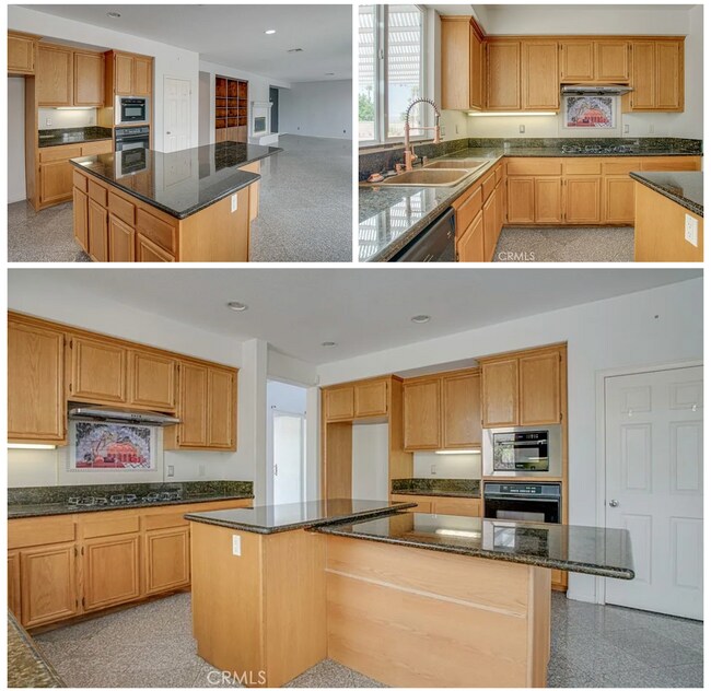 Building Photo - 12683 Palm View Way