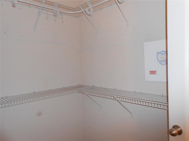 Building Photo - 492 Northbrook Ave