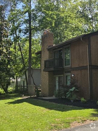 Building Photo - 6277 Occoquan Forest Dr