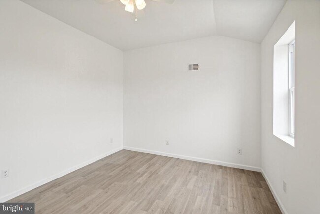 Building Photo - 4013 Bleigh Ave
