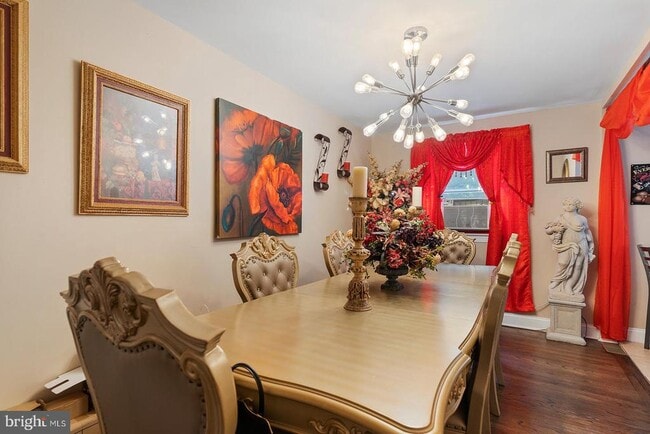 Building Photo - 2874 Tolbut St