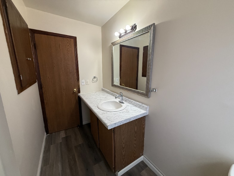 Building Photo - 5814 Laporte Dr