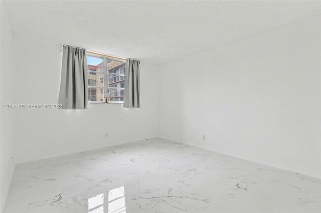 Building Photo - 406 NW 68th Ave