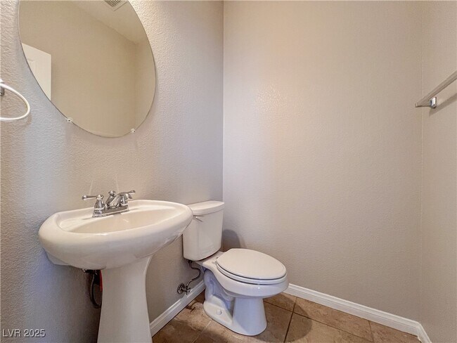 Building Photo - 8019 W Anasazi Ranch Ave