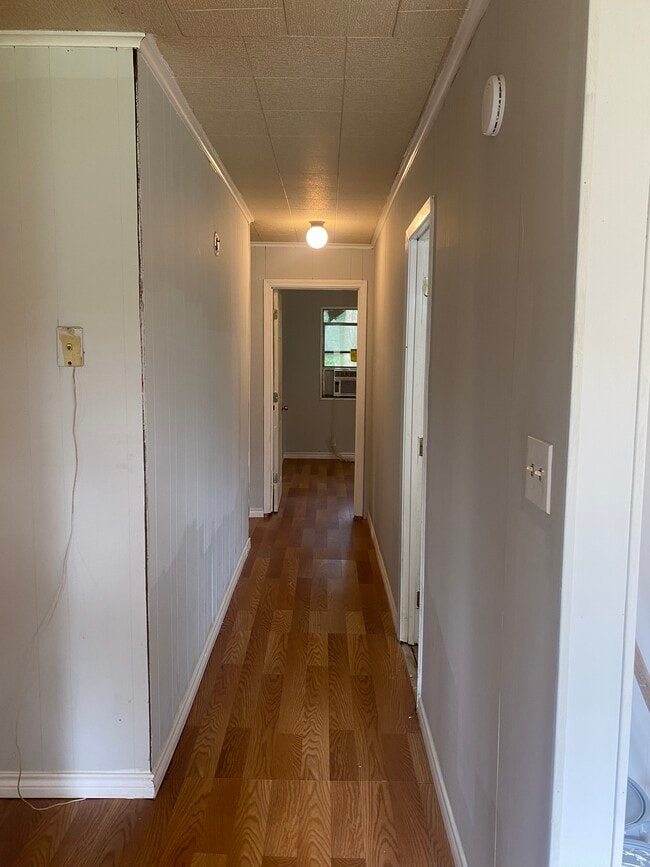 Building Photo - Bonner 2