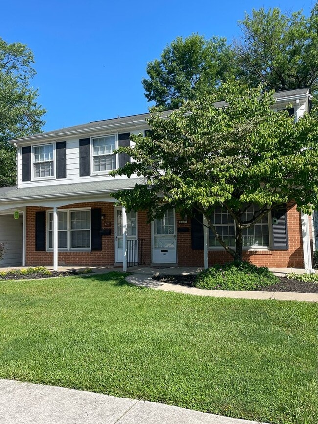 Primary Photo - Duplex 3 bedroom apartment in Spring Garde...