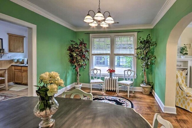 Dining Room - 1337 Harbert Ave