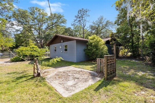 Building Photo - 4205 NW 21st Terrace