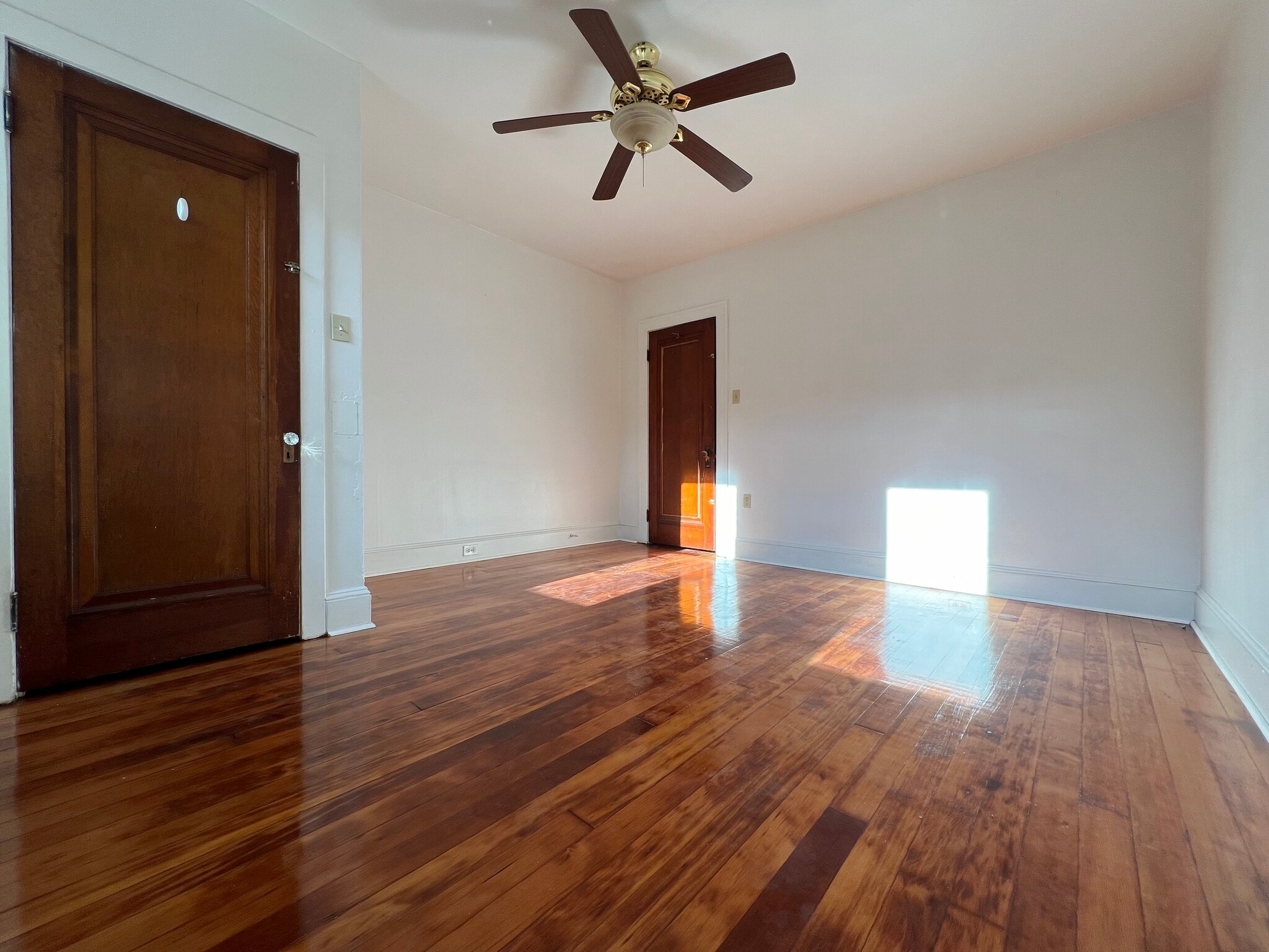 Building Photo - 44 E Bacon St