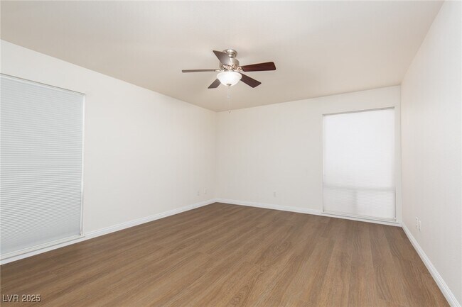 Building Photo - 753 Oakmont Ave