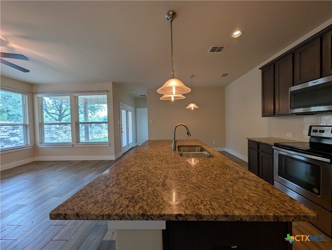 Building Photo - 711 Gristmill Dr