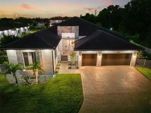 Building Photo - 5000 SW 159th Ave