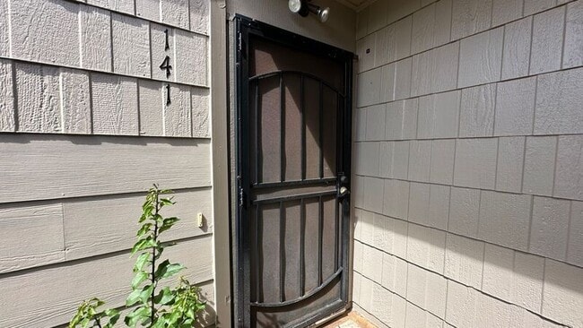 Building Photo - 94-451-451 Keaoopua St