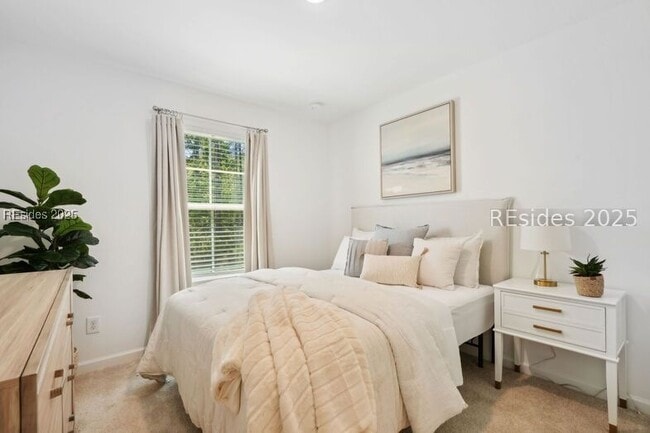 Building Photo - 105 Mainland Lakes Dr