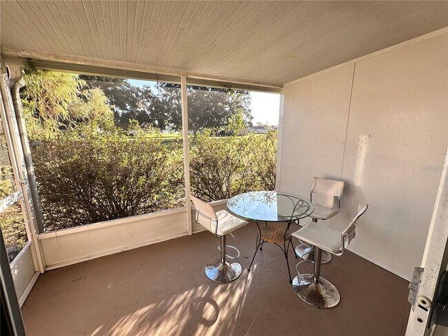 Building Photo - 4719 Club Cir