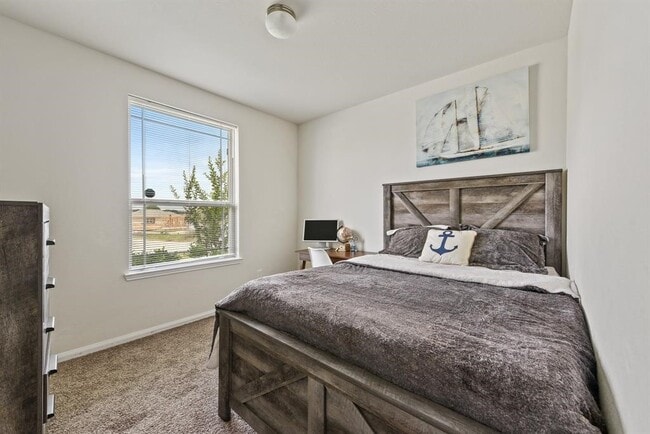 Building Photo - 13096 Laura Lake Dr