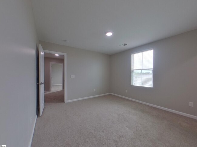 Building Photo - 114 Portchester Ln
